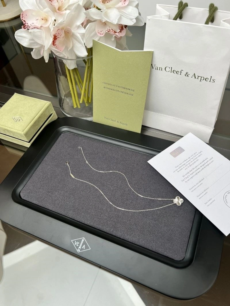 Vca Necklaces Bold 254529