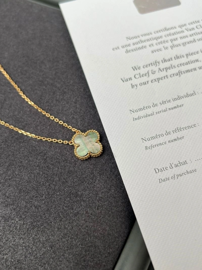 Vca Necklaces Neat 254526