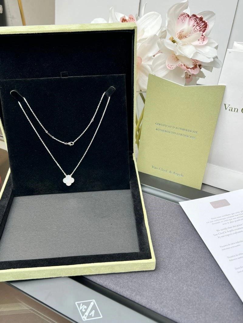 Contemporary Vca Necklaces 254521