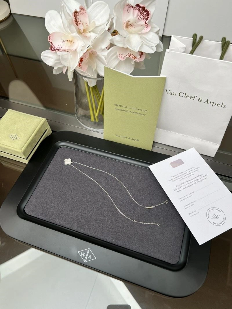 Contemporary Vca Necklaces 254521