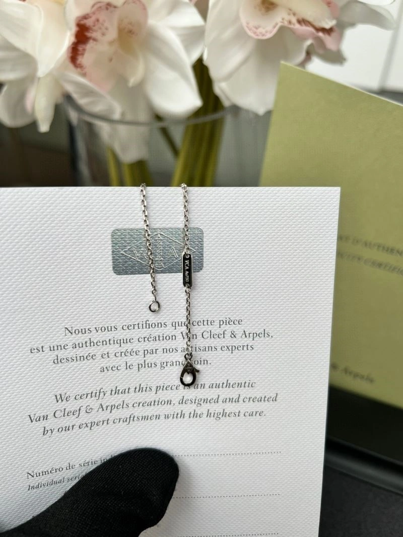 Contemporary Vca Necklaces 254521