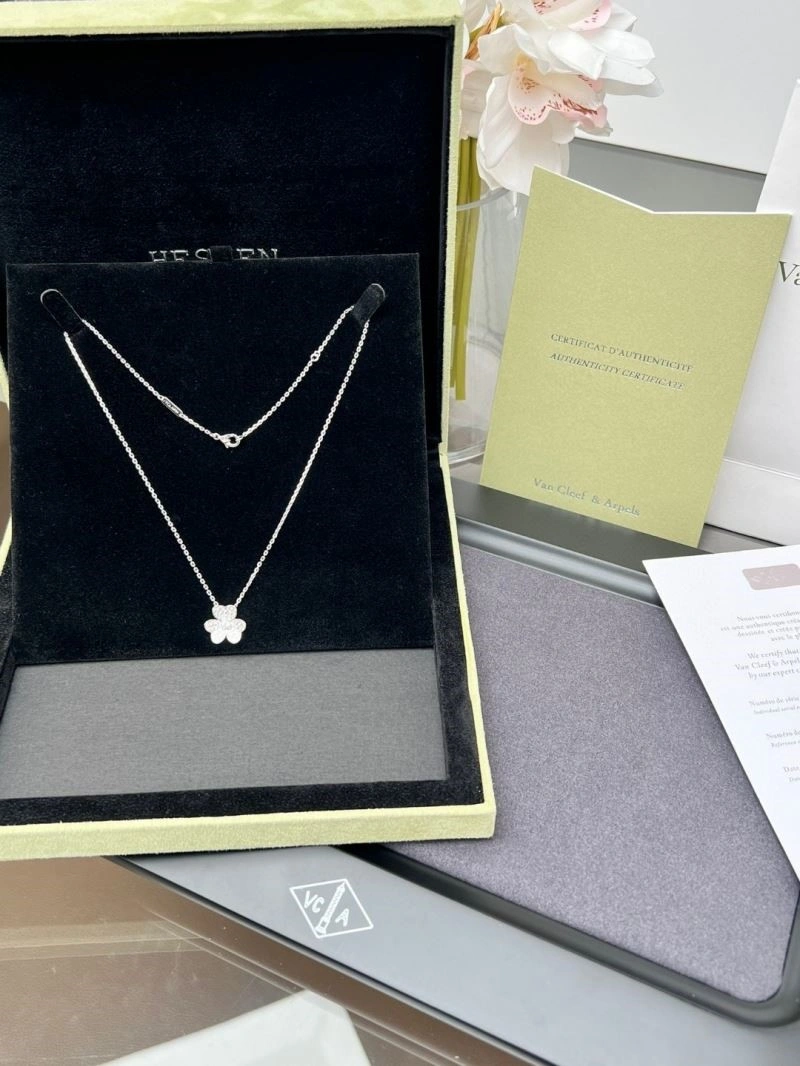 Vca Necklaces Packable 254498