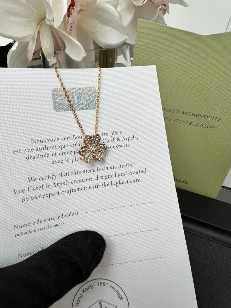 Vca Necklaces Stylish 254517