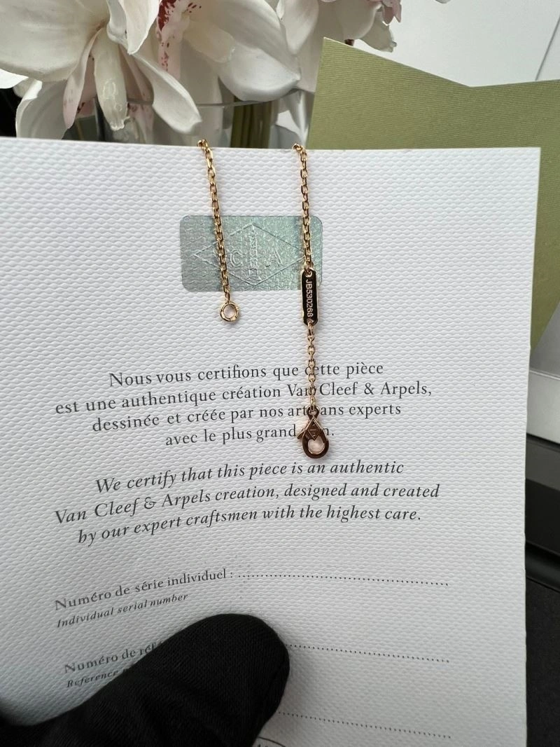 Vca Necklaces Stylish 254517