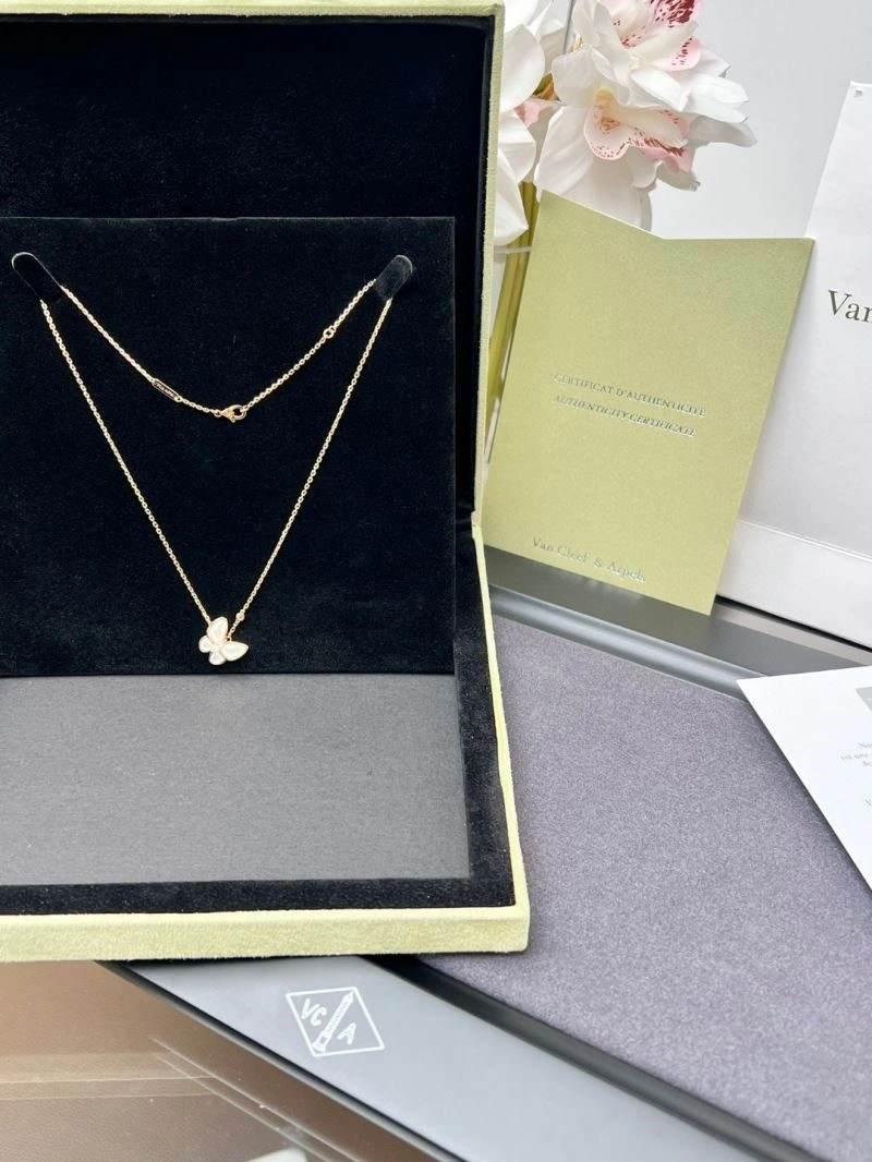 Vca Necklaces Elegant 254500