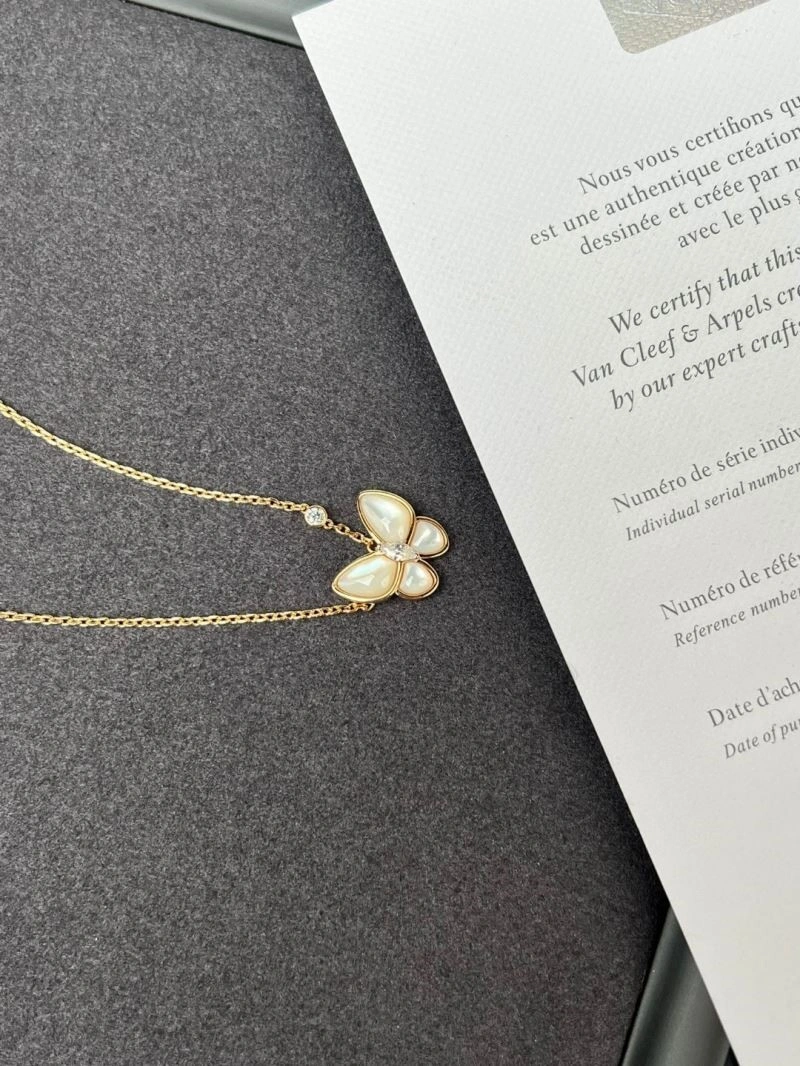 Vca Necklaces Elegant 254500