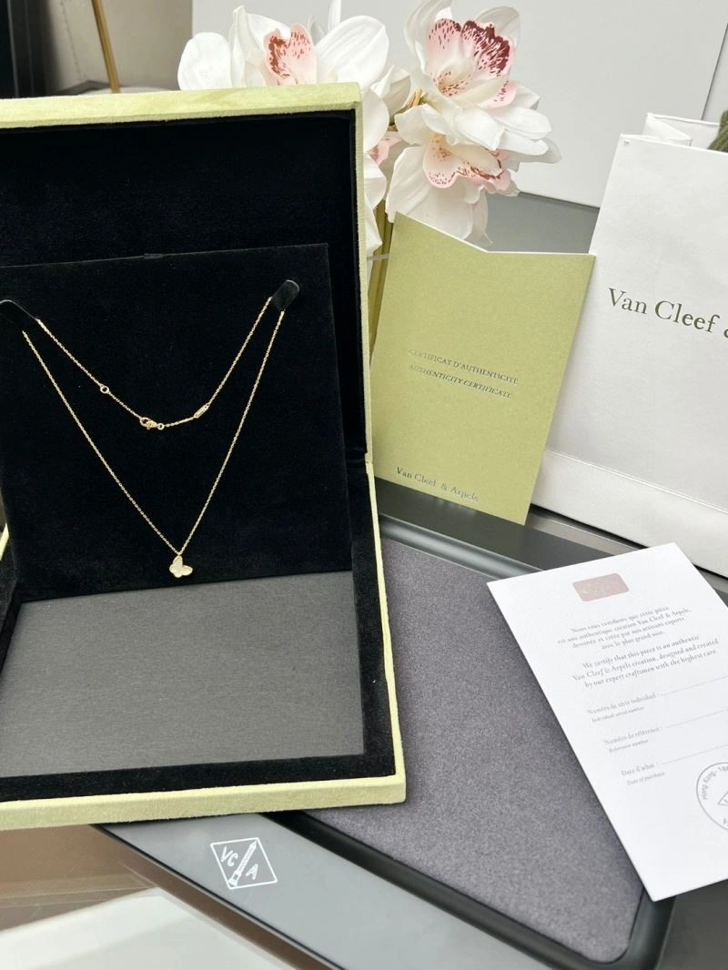 SmoothTexture Vca Necklaces 254489