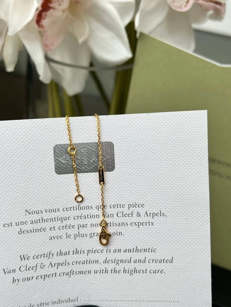 SmoothTexture Vca Necklaces 254489