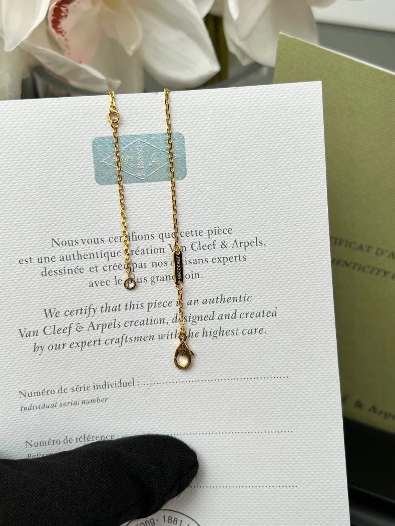 Vca Necklaces Soft 254508