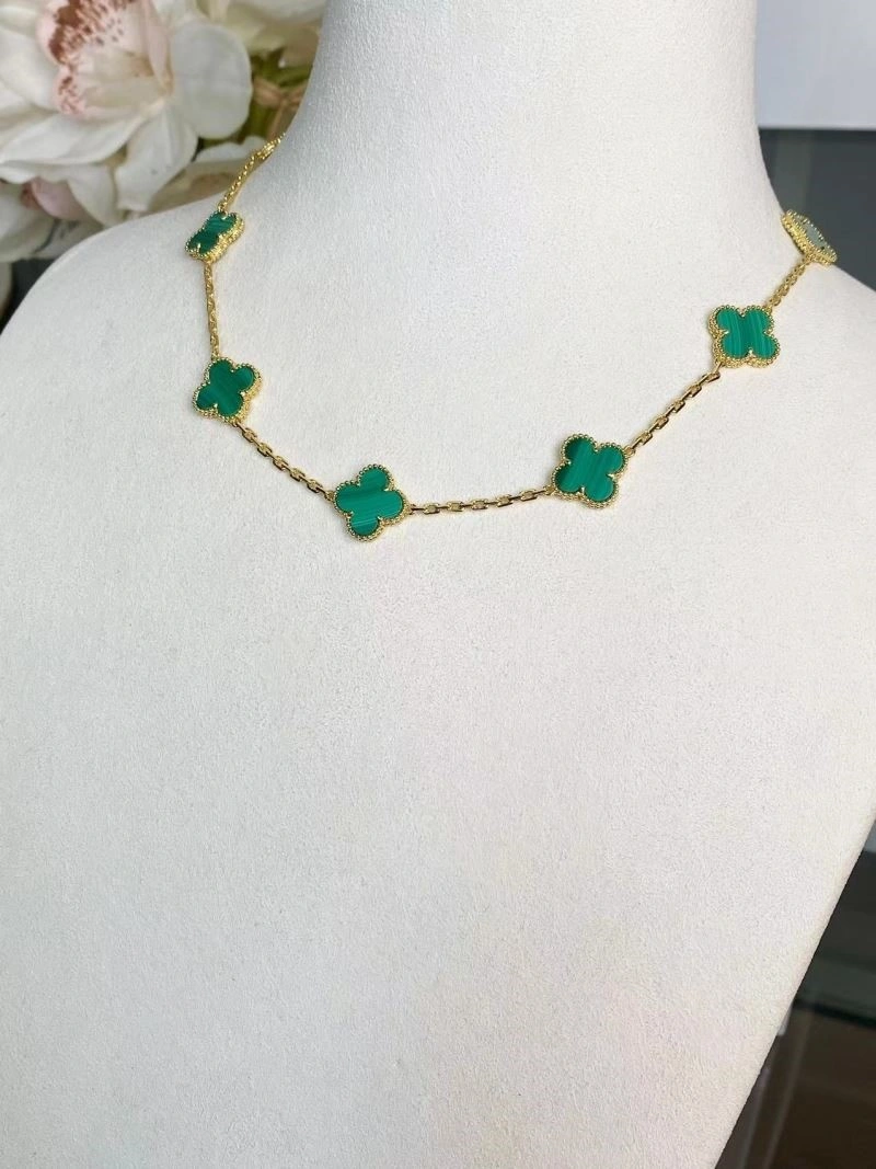 Refined Vca Necklaces 254511