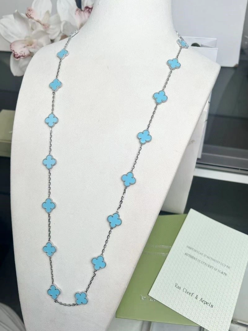 Sporty Vca Necklaces 254512
