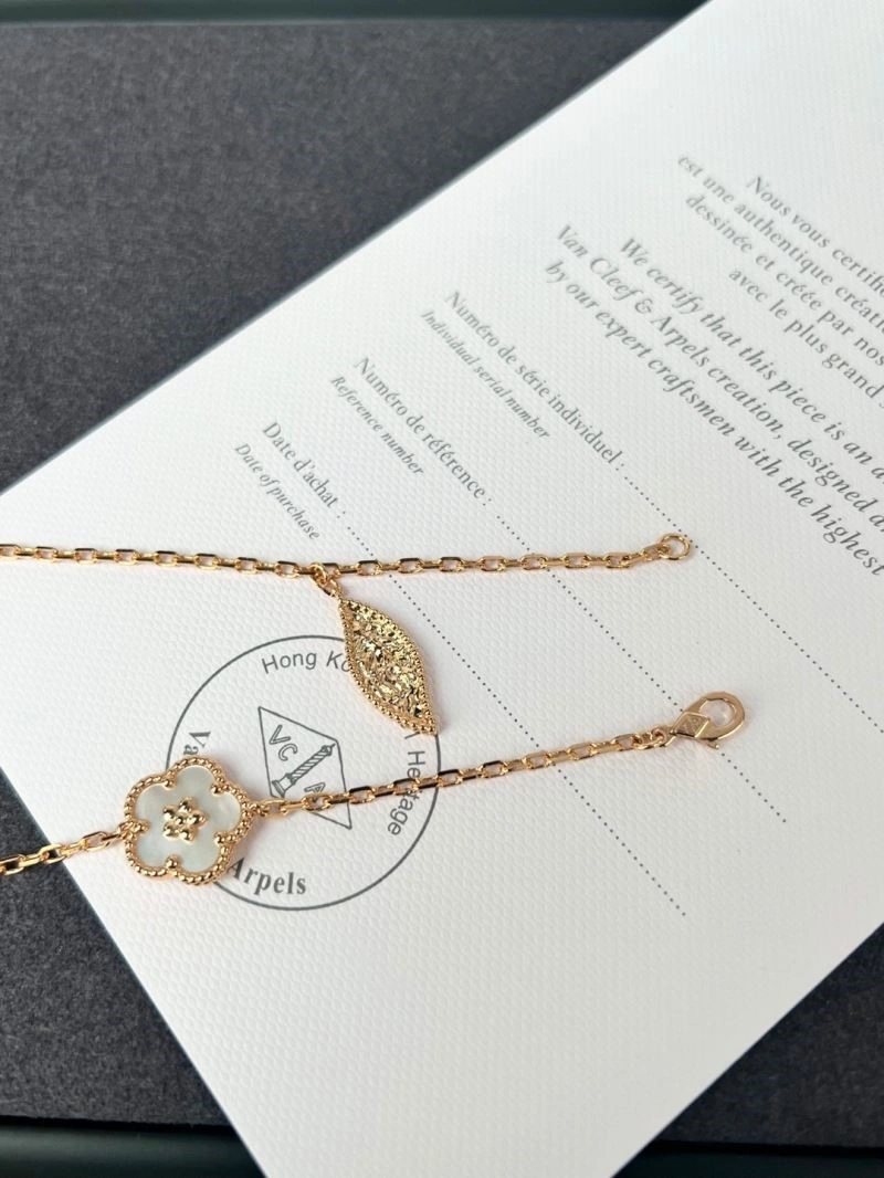 Vca Necklaces Original 254503