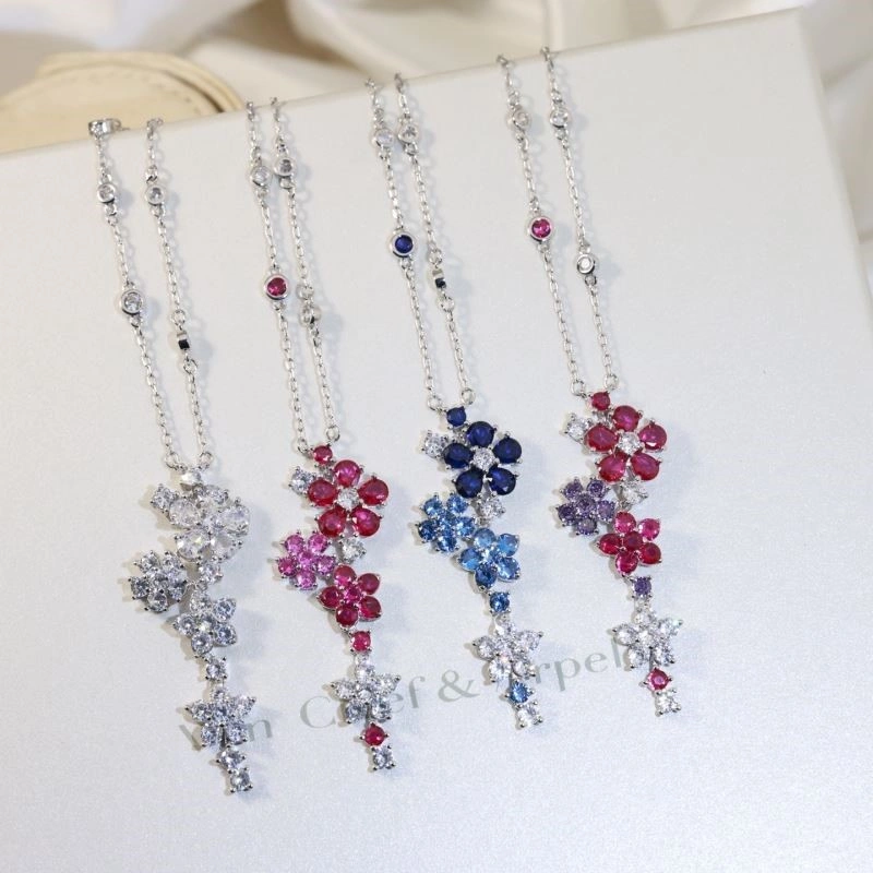 Vca Necklaces Packable 254382