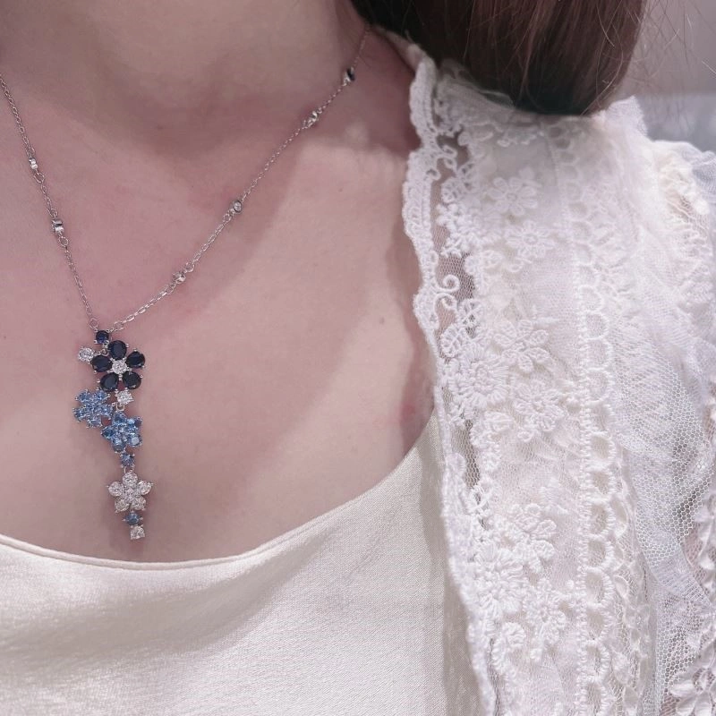 Vca Necklaces Sophisticated 254371