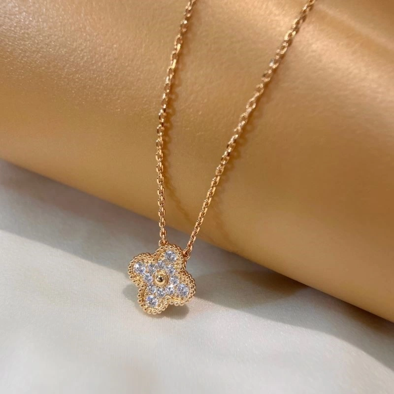 OdorResistant Vca Necklaces 254360