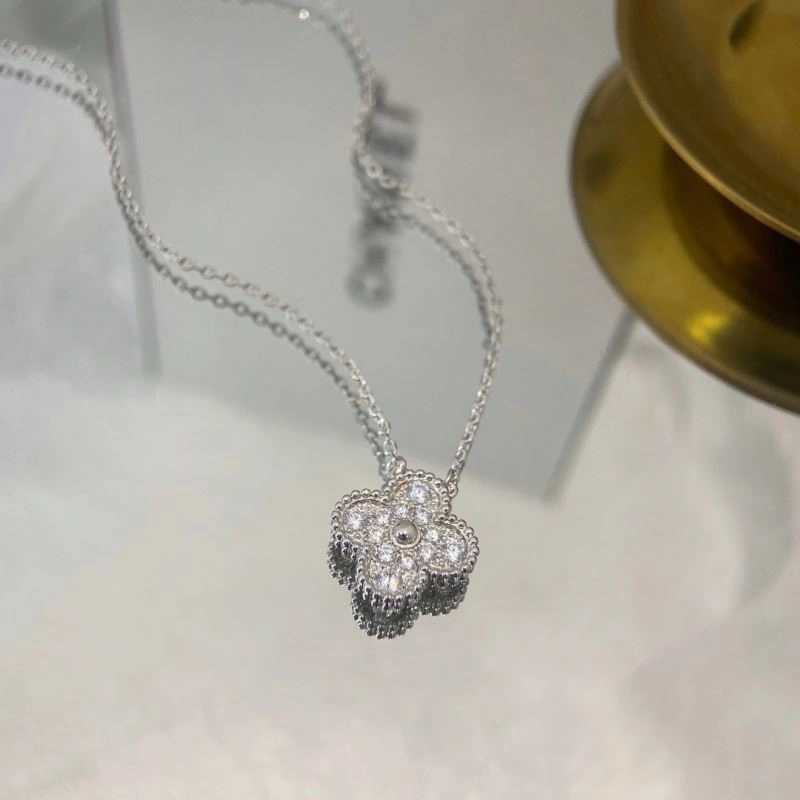 OdorResistant Vca Necklaces 254360