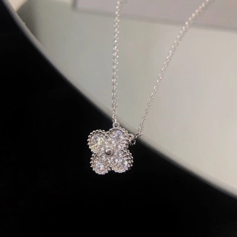 OdorResistant Vca Necklaces 254360