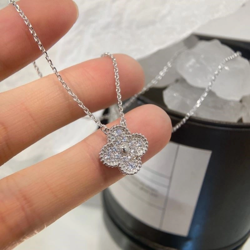 OdorResistant Vca Necklaces 254360