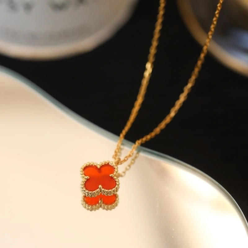 Vca Necklaces EyeCatching 254359
