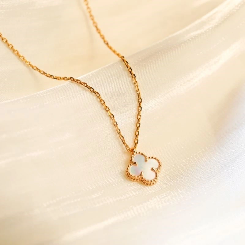 Vca Necklaces WrinkleFree 254329