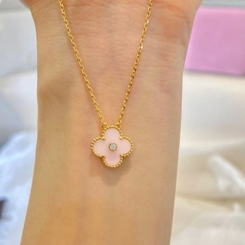 Vca Necklaces Unisex 254343