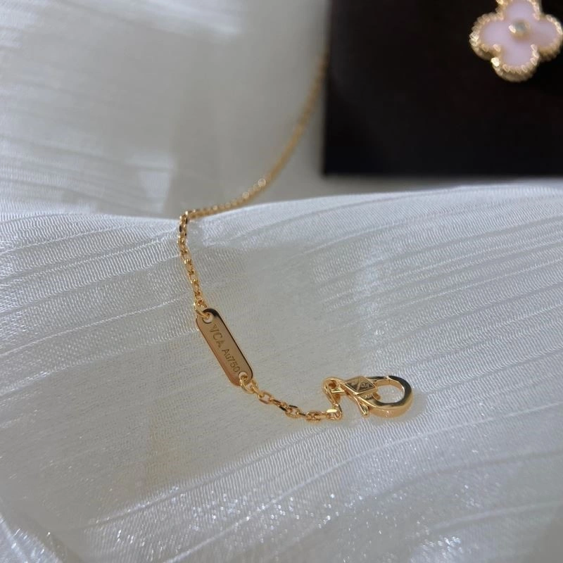 Vca Necklaces Unisex 254343