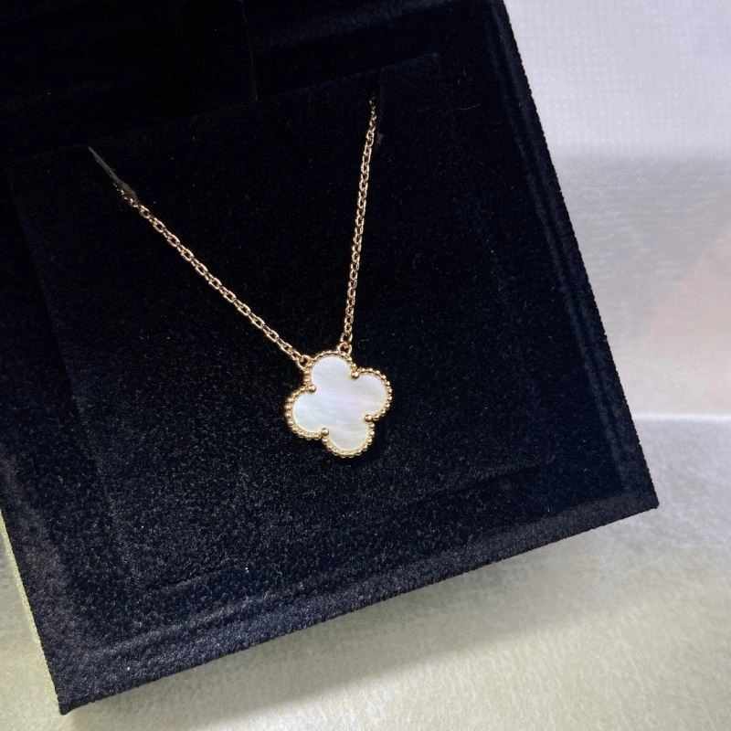 Vca Necklaces TravelReady 254356