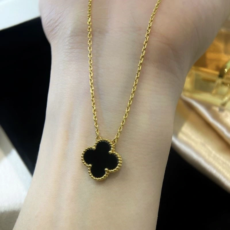Vca Necklaces SunProtective 254334