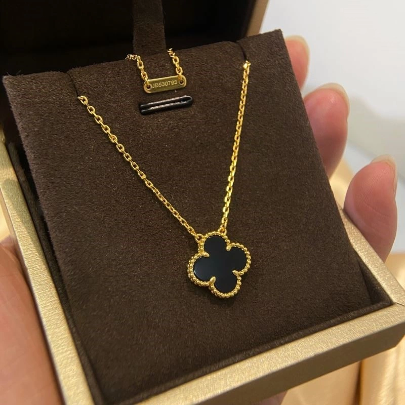 Vca Necklaces SunProtective 254334