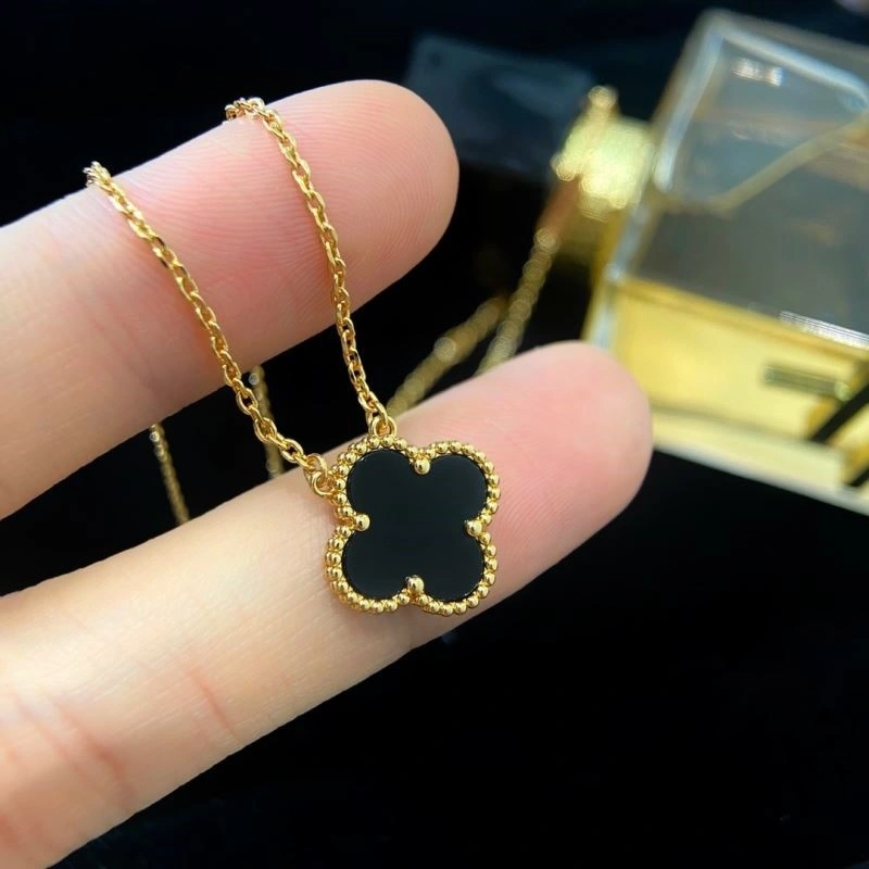 Vca Necklaces SunProtective 254334