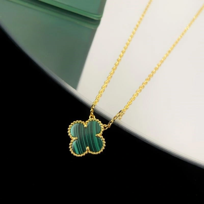 SmartChoice Vca Necklaces 254344
