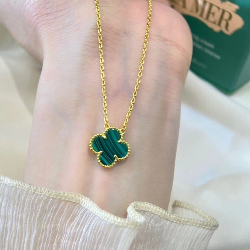 SmartChoice Vca Necklaces 254344