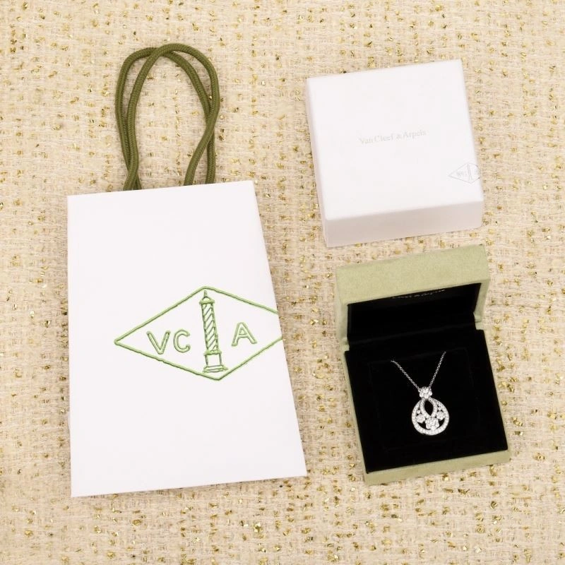 Vca Necklaces RelaxedFit 254358
