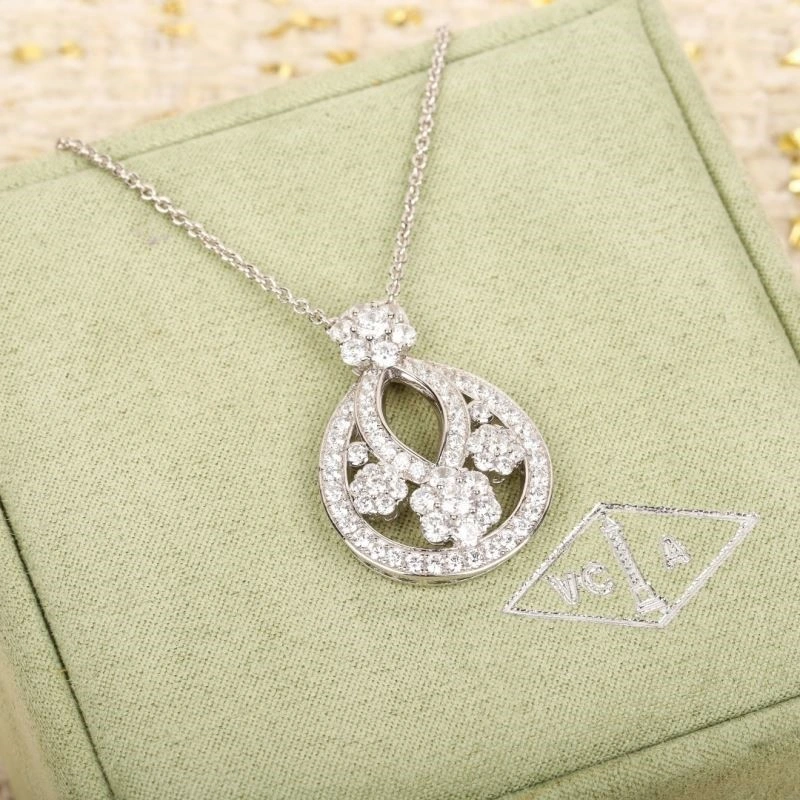 Vca Necklaces RelaxedFit 254358