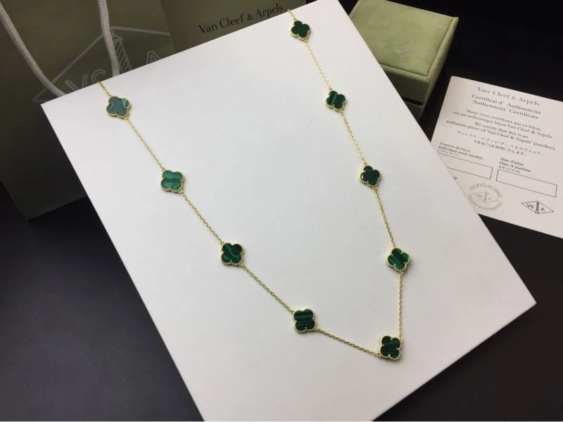 Vca Necklaces StreetReady 254346