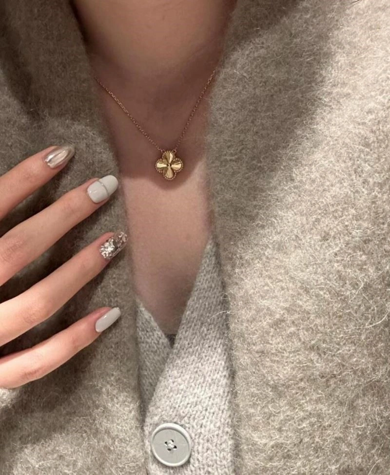 Trendy Vca Necklaces 254348