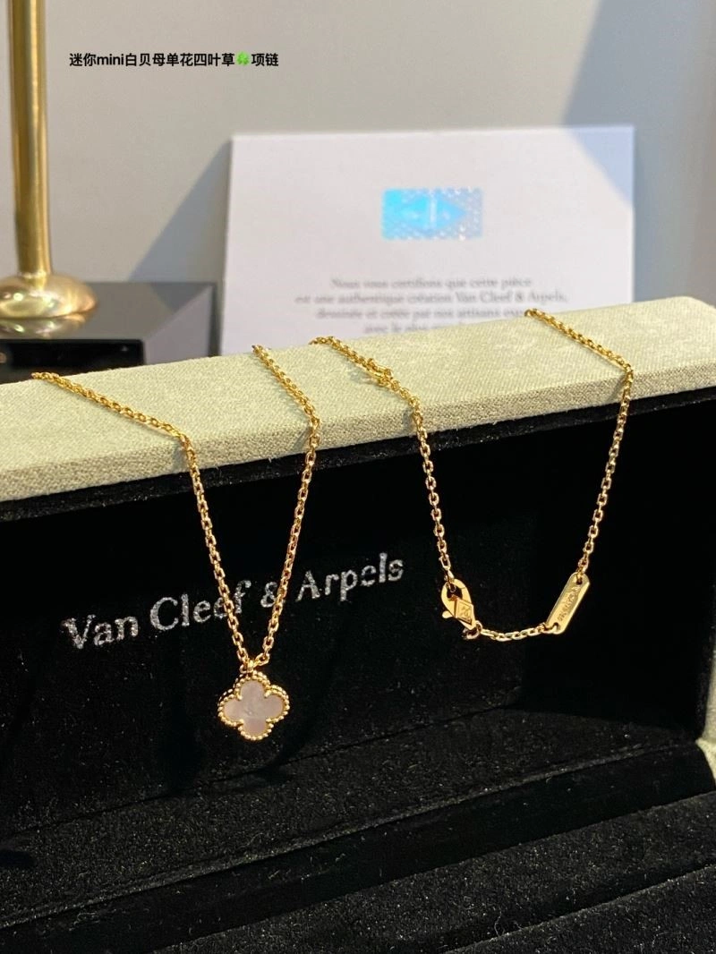 Vca Necklaces WellDesigned 254342