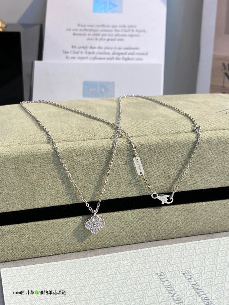 Vca Necklaces Durable 254324