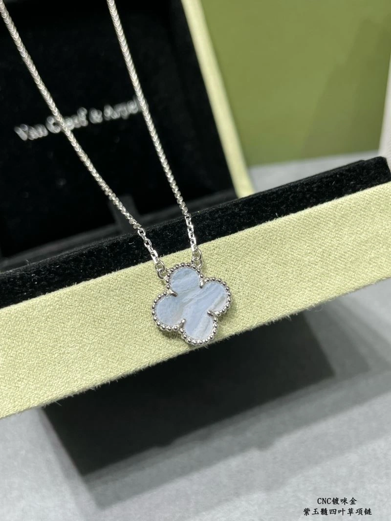 ZipUp Vca Necklaces 254322