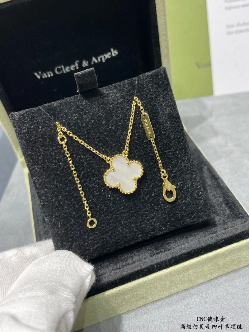 Vca Necklaces Versatile 254320