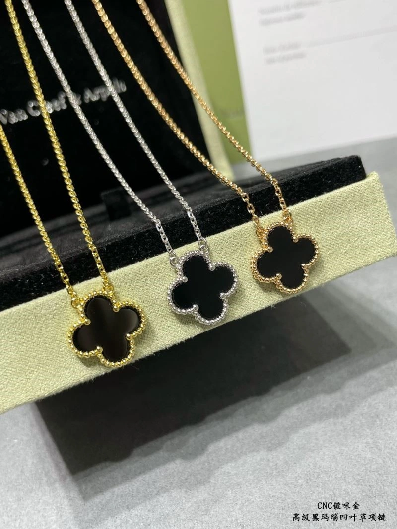 Vca Necklaces WrinkleFree 254318