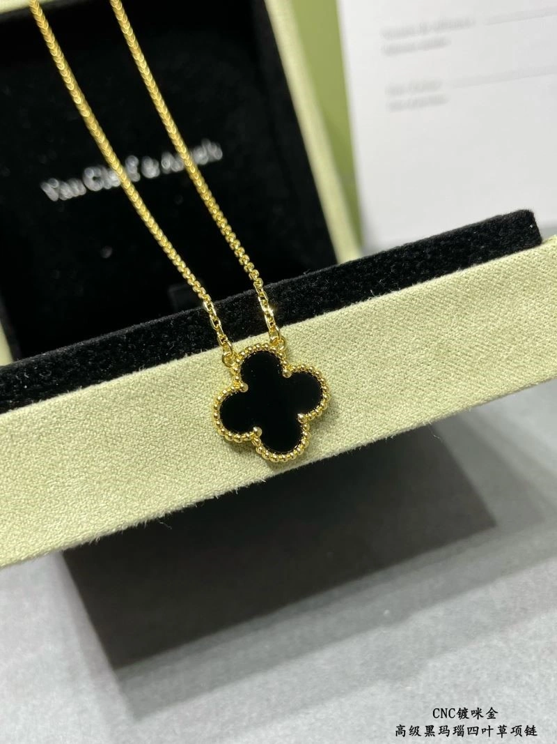 Vca Necklaces WrinkleFree 254318