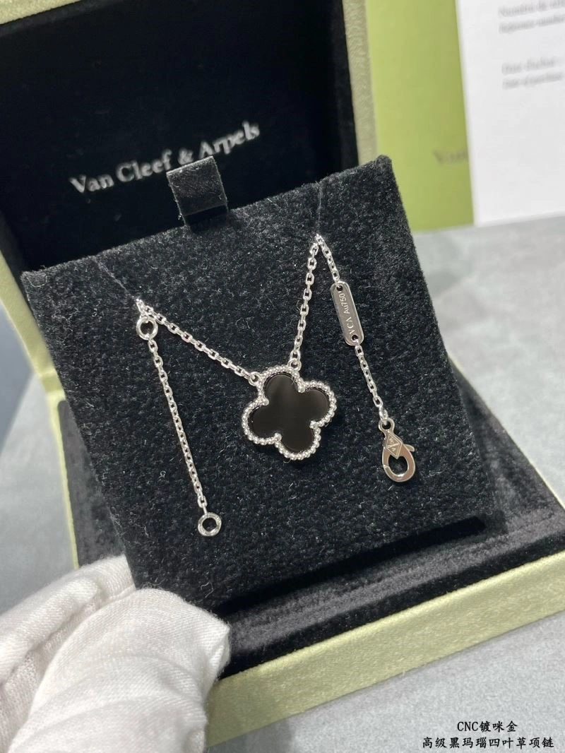 Vca Necklaces WrinkleFree 254318