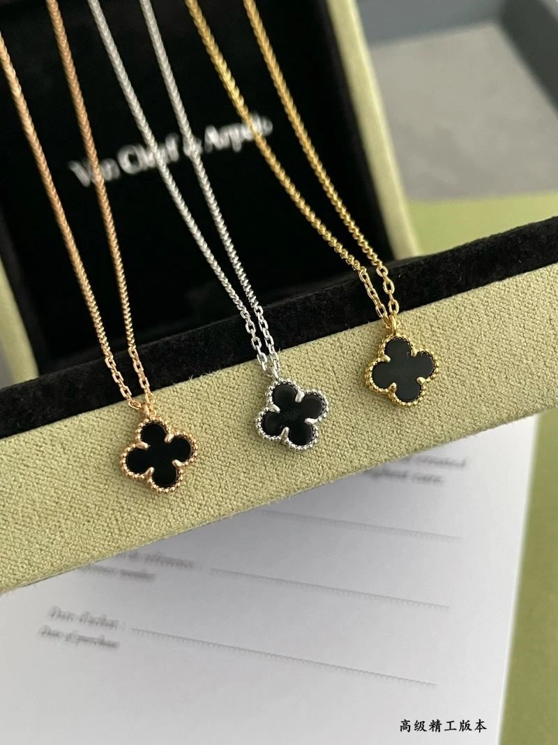 Vca Necklaces FashionForward 254302