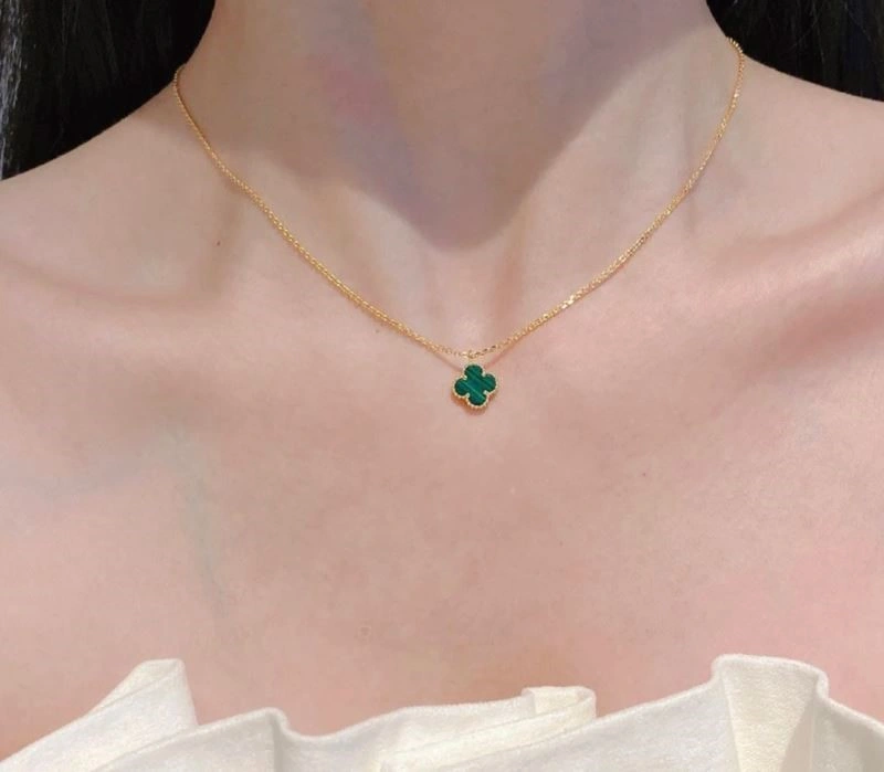 Comfortable Vca Necklaces 254309