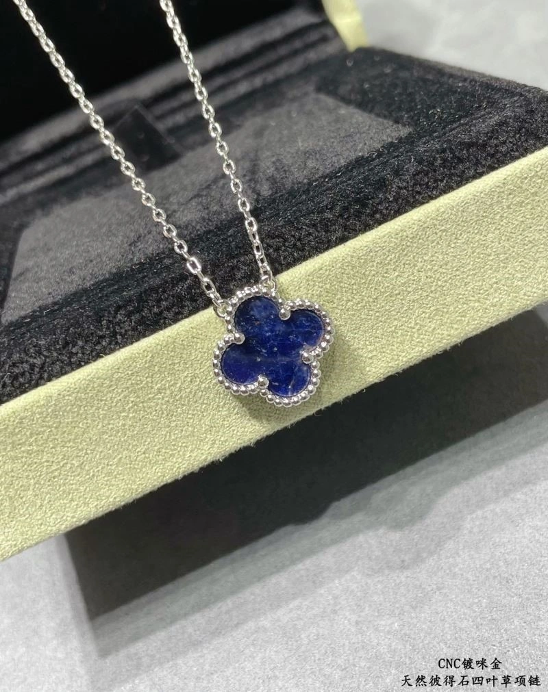 Functional Vca Necklaces 254303