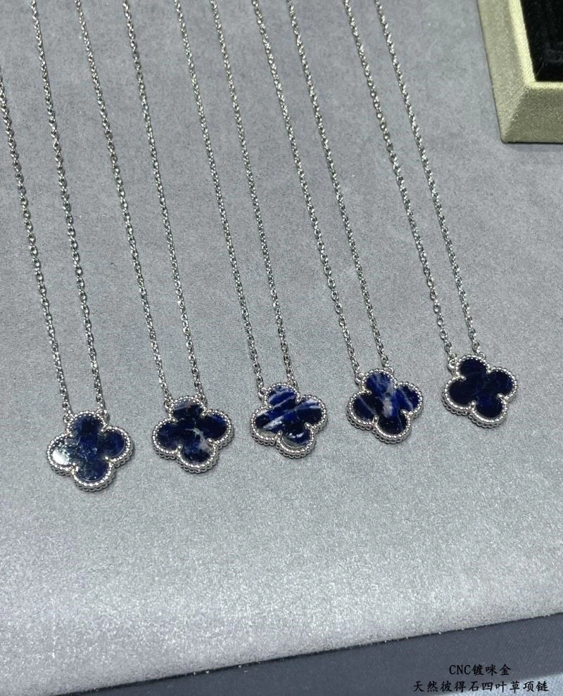 Functional Vca Necklaces 254303