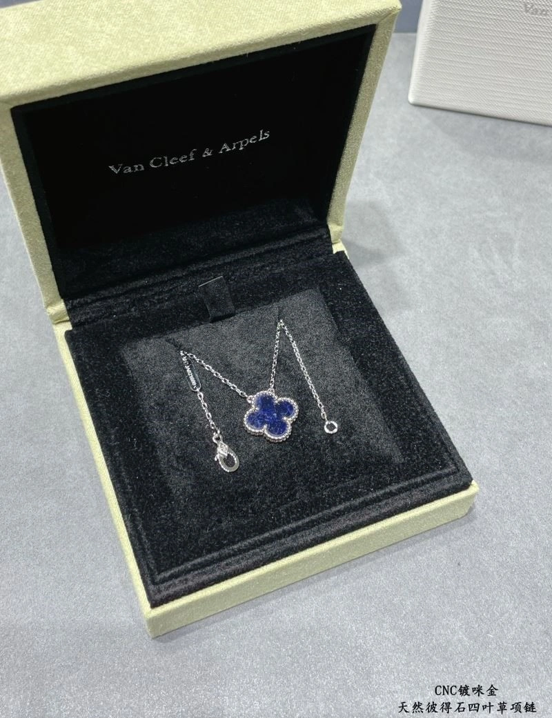 Functional Vca Necklaces 254303