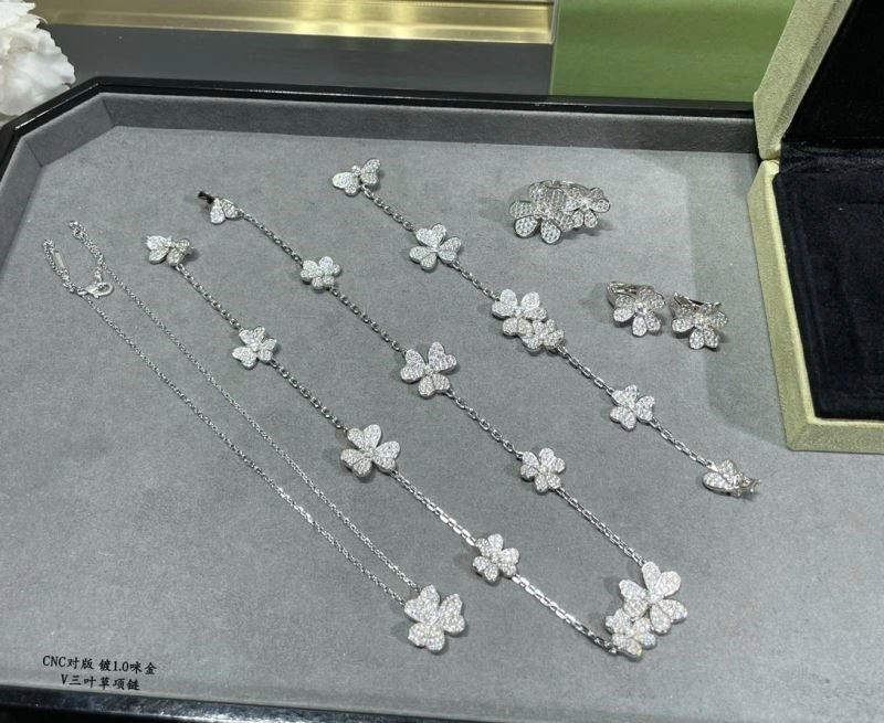 Unique Vca Necklaces 254308