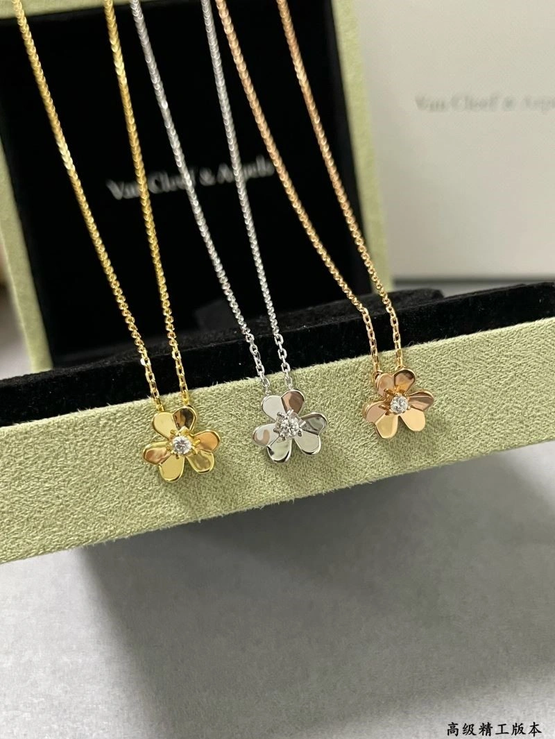 Vca Necklaces Thermal 254300